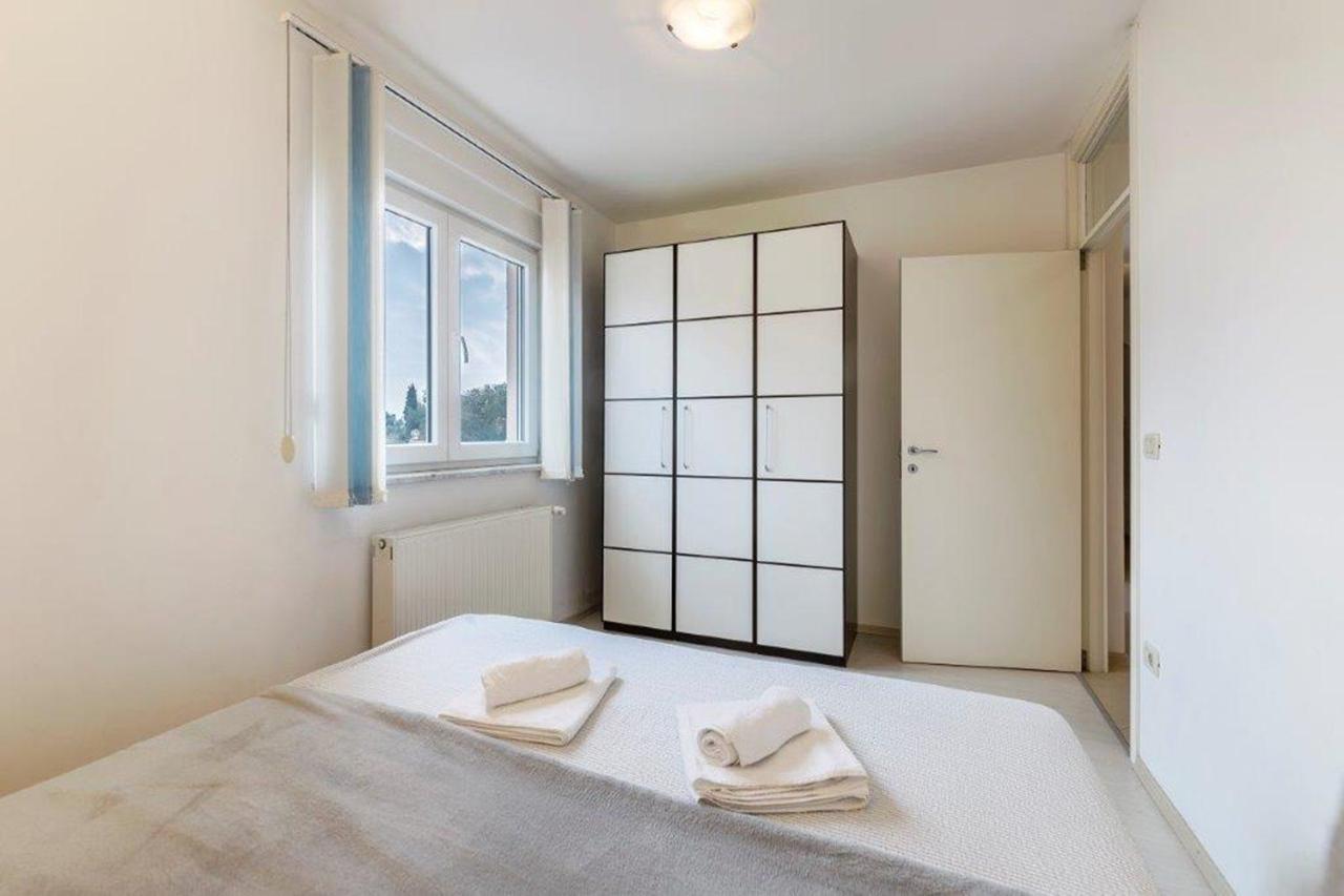 Apartment Dubravka Near The Sandy Beach Medulin Dış mekan fotoğraf