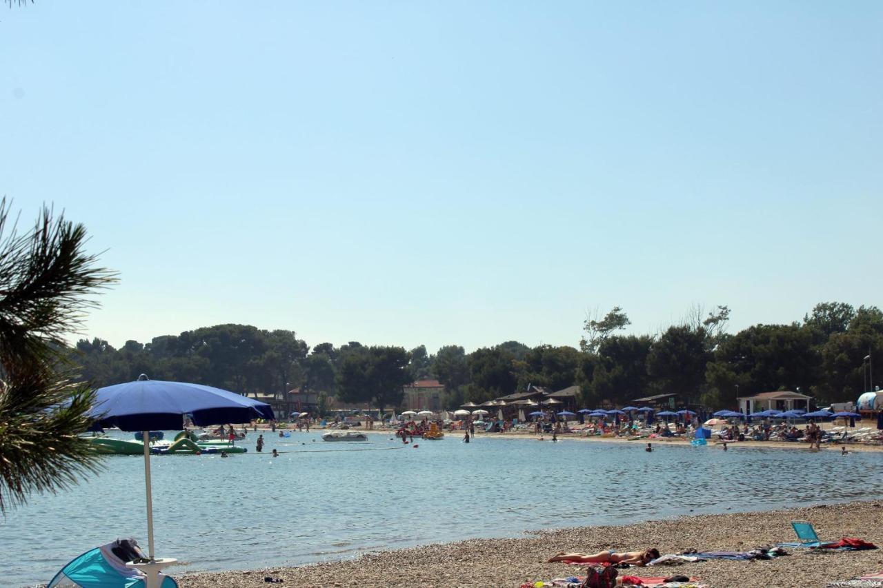 Apartment Dubravka Near The Sandy Beach Medulin Dış mekan fotoğraf